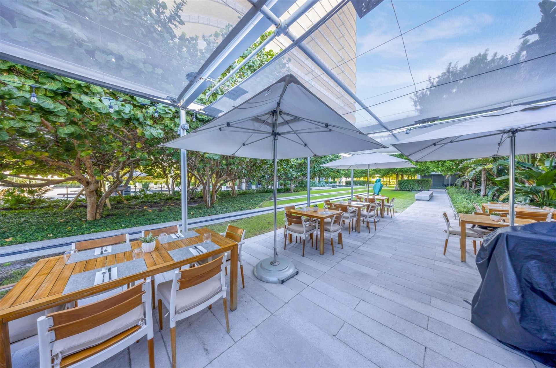 8701 Collins Avenue, Unit 701, Miami Beach, FL 33154 Photo