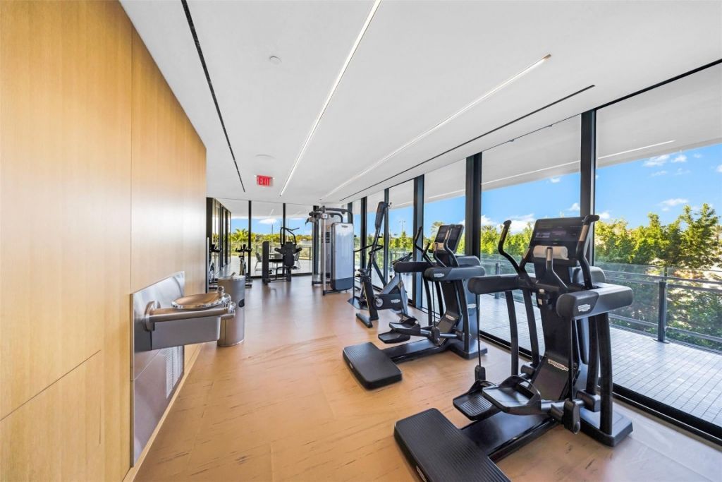 8701 Collins Avenue, Unit 701, Miami Beach, FL 33154 Photo