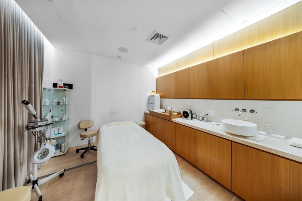 8701 Collins Avenue, Unit 701, Miami Beach, FL 33154 Photo