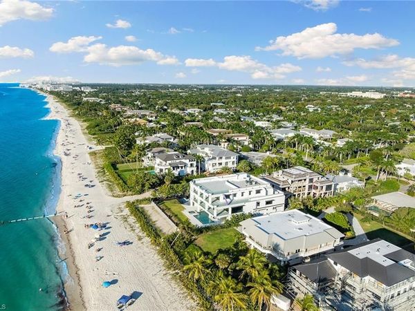 26 2nd AVE S, NAPLES, FL 34102