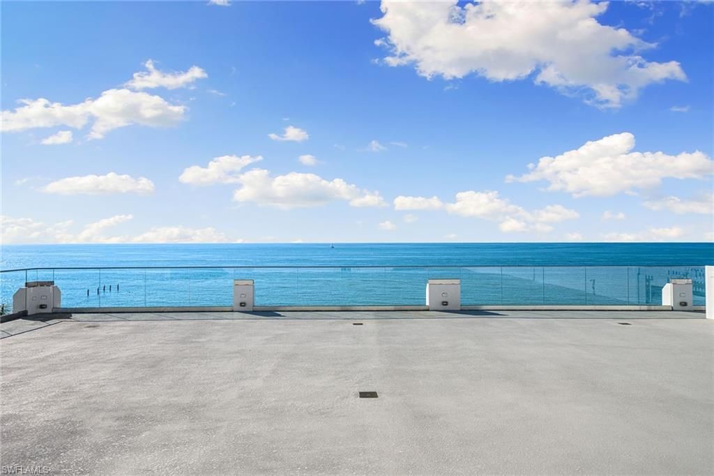 26 2nd Ave S, Naples, FL 34102 Photo