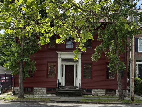 8 Pearl Street, Kingston, NY 12401