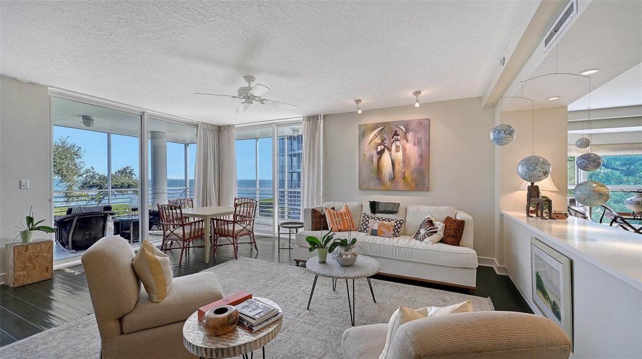 2550 Harbourside Drive, Unit 324, Longboat Key, FL 34228 Photo