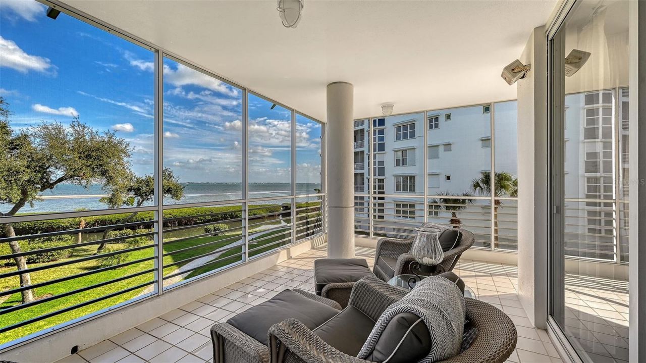 2550 Harbourside Drive, Unit 324, Longboat Key, FL 34228 Photo