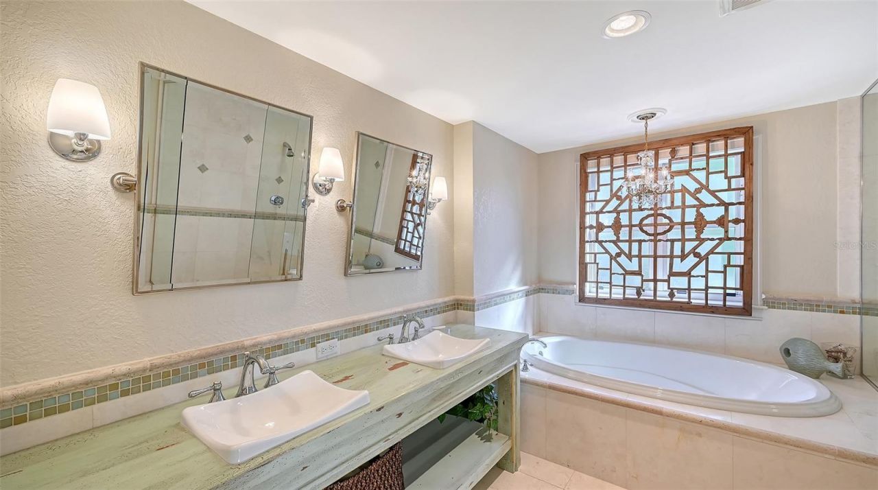 2550 Harbourside Drive, Unit 324, Longboat Key, FL 34228 Photo