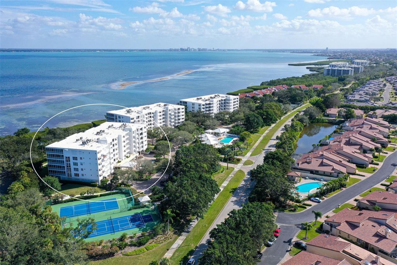 2550 Harbourside Drive, Unit 324, Longboat Key, FL 34228 Photo