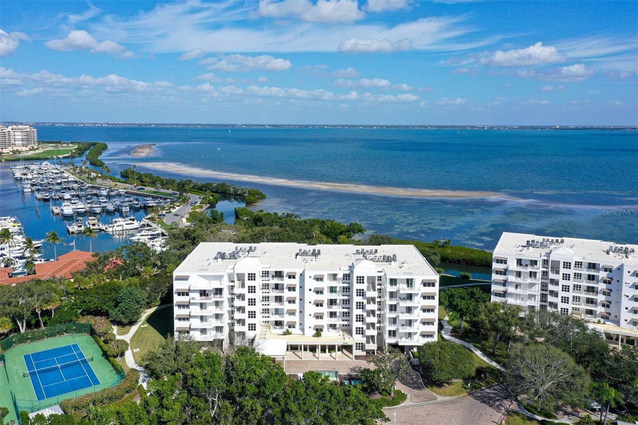 2550 Harbourside Drive, Unit 324, Longboat Key, FL 34228 Photo