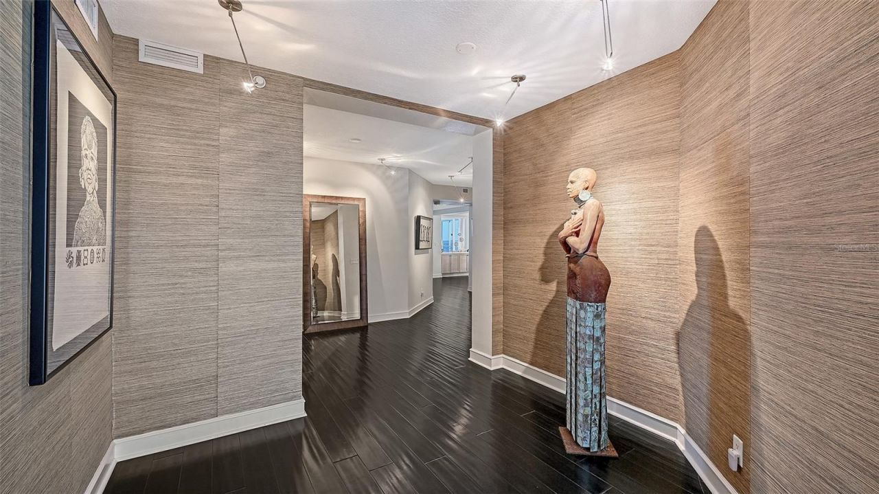 2550 Harbourside Drive, Unit 324, Longboat Key, FL 34228 Photo