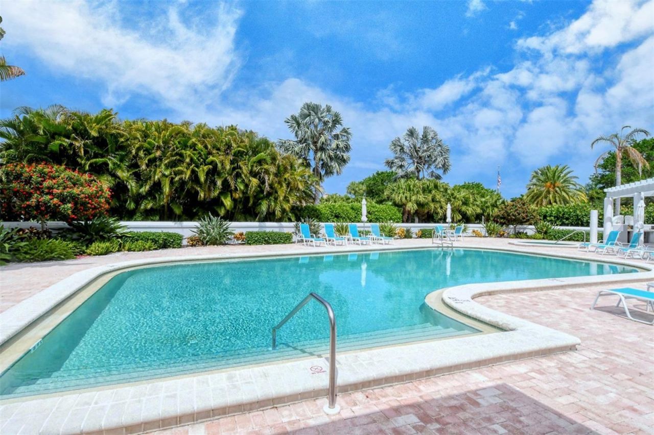 2550 Harbourside Drive, Unit 324, Longboat Key, FL 34228 Photo