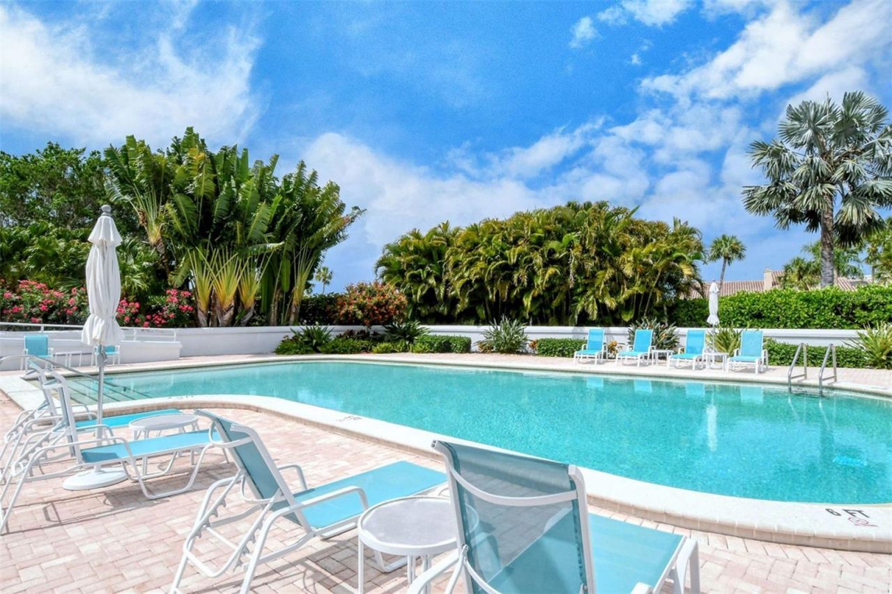 2550 Harbourside Drive, Unit 324, Longboat Key, FL 34228 Photo