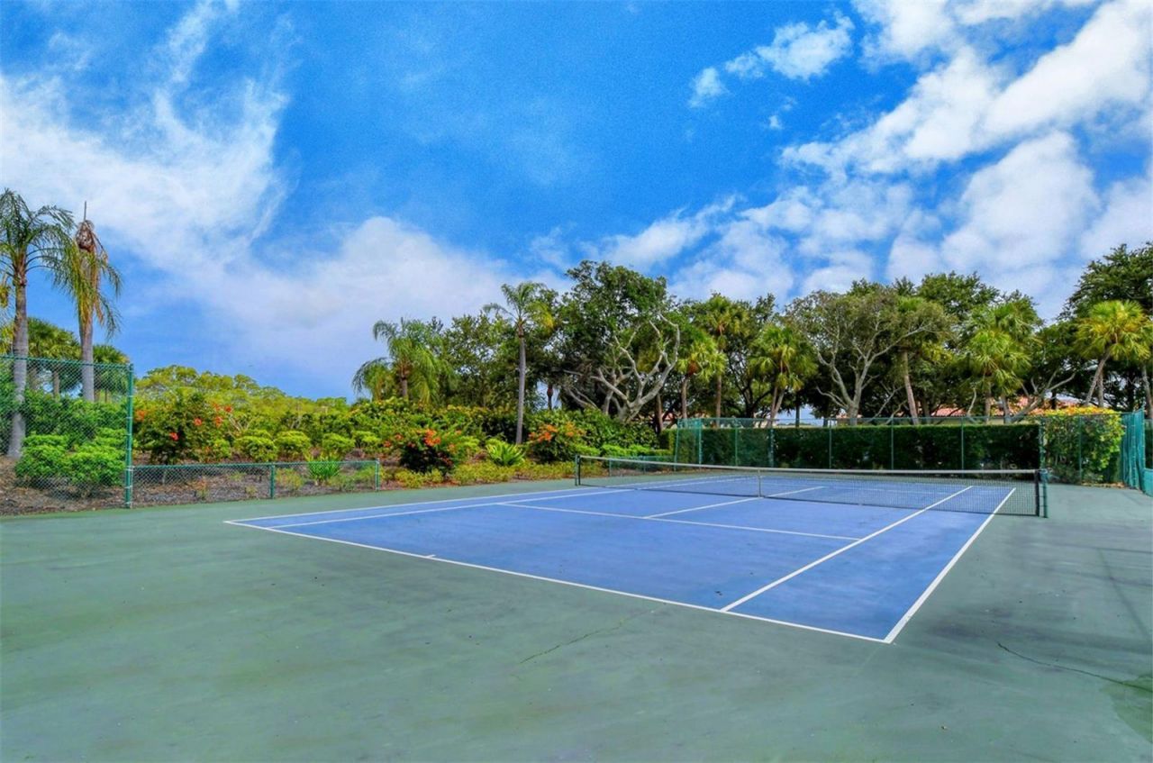 2550 Harbourside Drive, Unit 324, Longboat Key, FL 34228 Photo