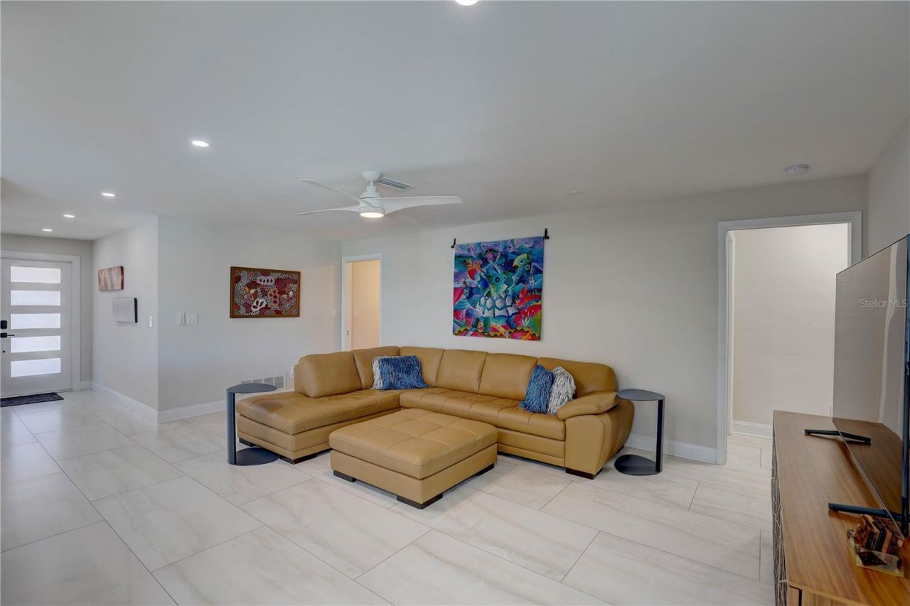 4401 43rd Street S, Saint Petersburg, FL 33711 Photo