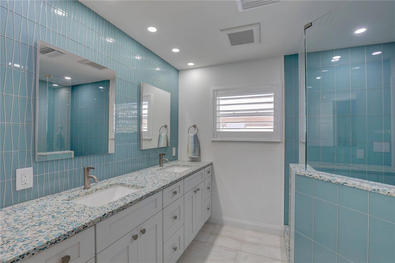 4401 43rd Street S, Saint Petersburg, FL 33711 Photo