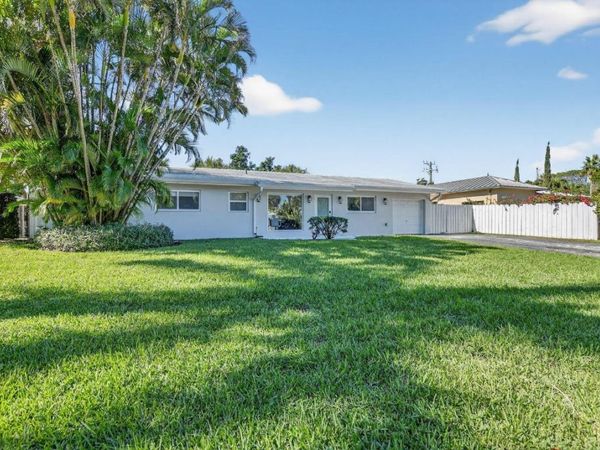 3751 NE 5th Avenue, Boca Raton, FL 33431