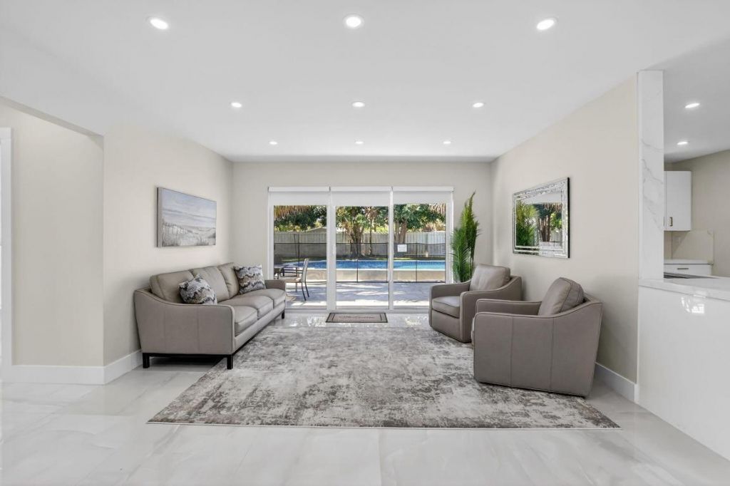 3751 NE 5th Avenue, Boca Raton, FL 33431 Photo