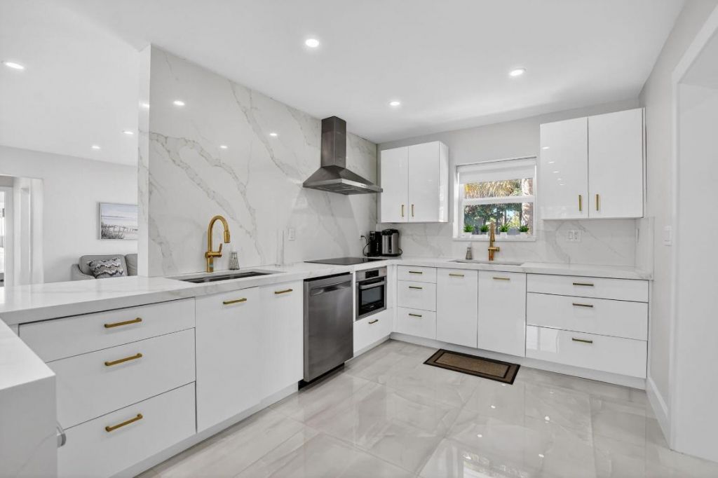 3751 NE 5th Avenue, Boca Raton, FL 33431 Photo