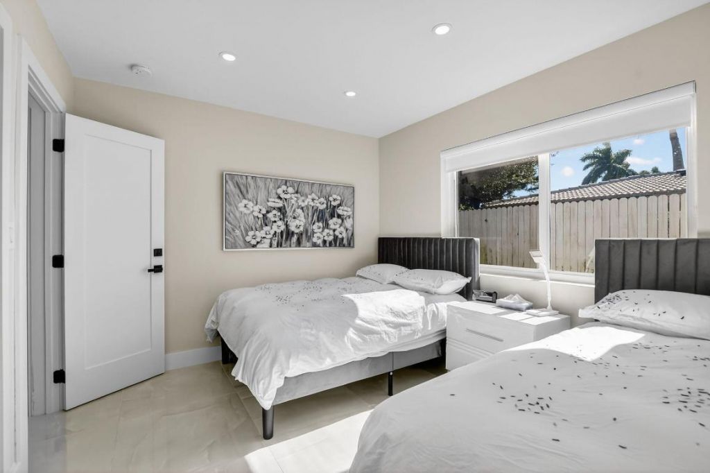 3751 NE 5th Avenue, Boca Raton, FL 33431 Photo