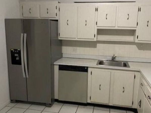 4131 Stirling Road, Unit 304, Davie, FL 33314