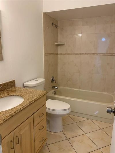 4131 Stirling Road, Unit 304, Davie, FL 33314 Photo