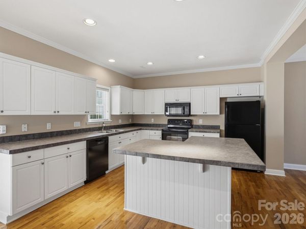 4330 Laurel Hill Lane, Charlotte, NC 28217