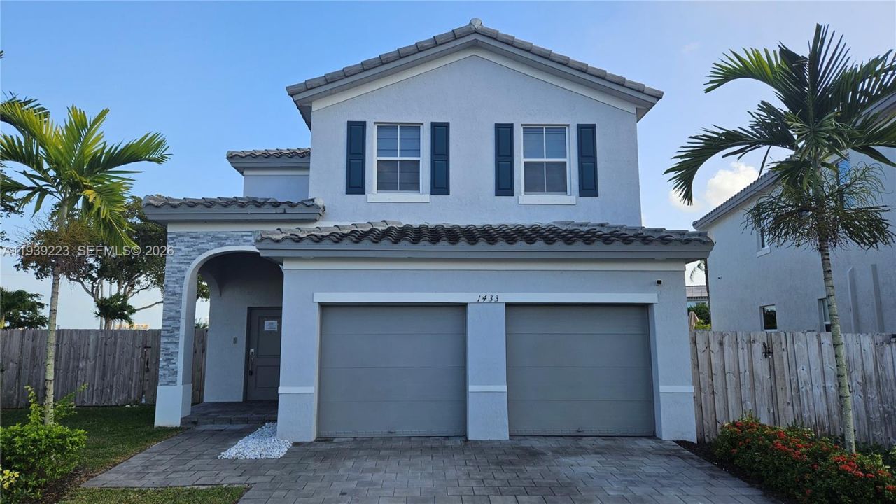 1433 SE 27th Ter, Homestead, FL 33035 Photo