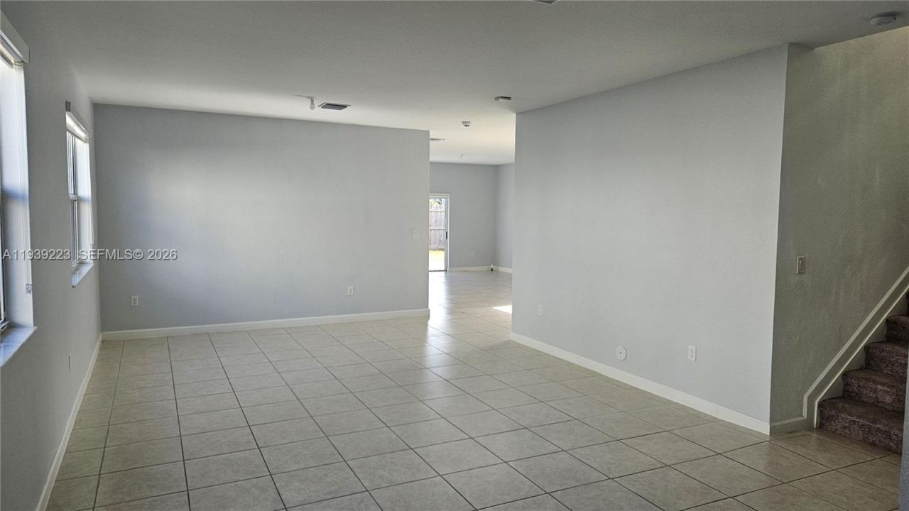1433 SE 27th Ter, Homestead, FL 33035 Photo