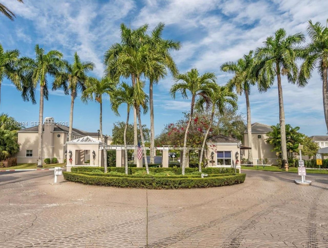 6950 SW 55th Terrace, Miami, FL 33155 Photo