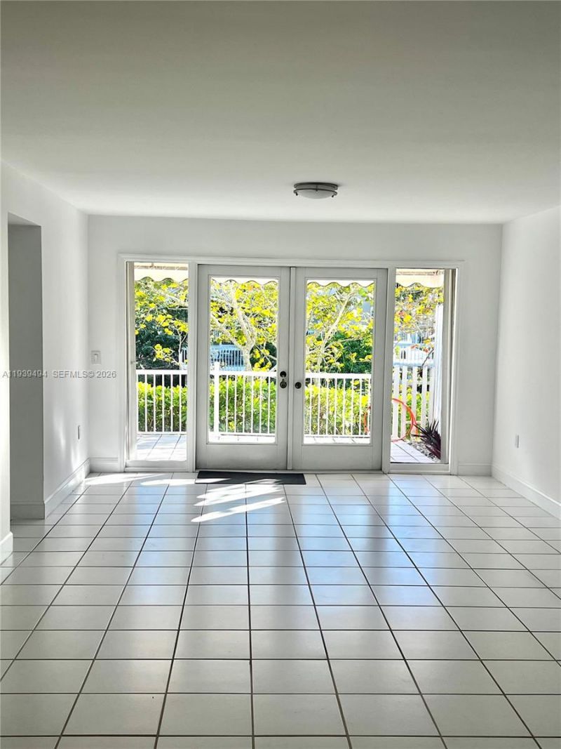 6950 SW 55th Terrace, Miami, FL 33155 Photo