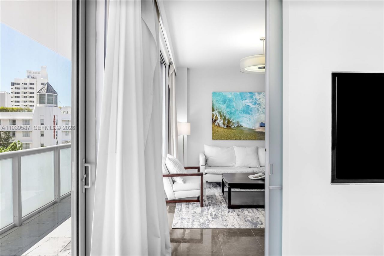 220 21st St , Unit 507, Miami Beach, FL 33139 Photo