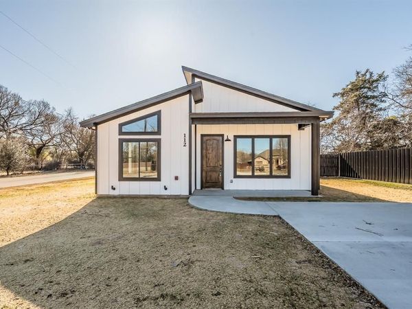 112 Stevens Street, Bridgeport, TX 76426