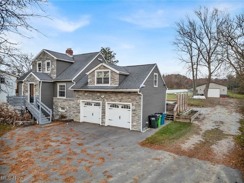 803 Substation Road, Brunswick Hills, OH 44212 Photo 2