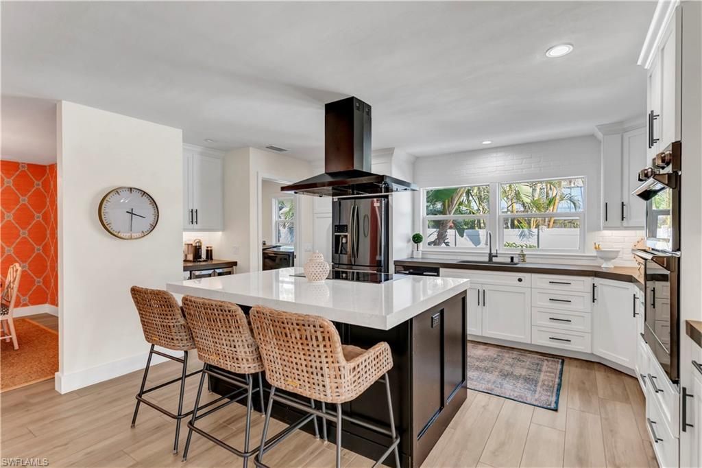 976 N Town And River Dr, Fort Myers, FL 33919 Photo