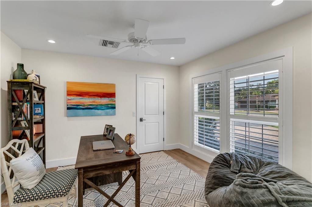 976 N Town And River Dr, Fort Myers, FL 33919 Photo