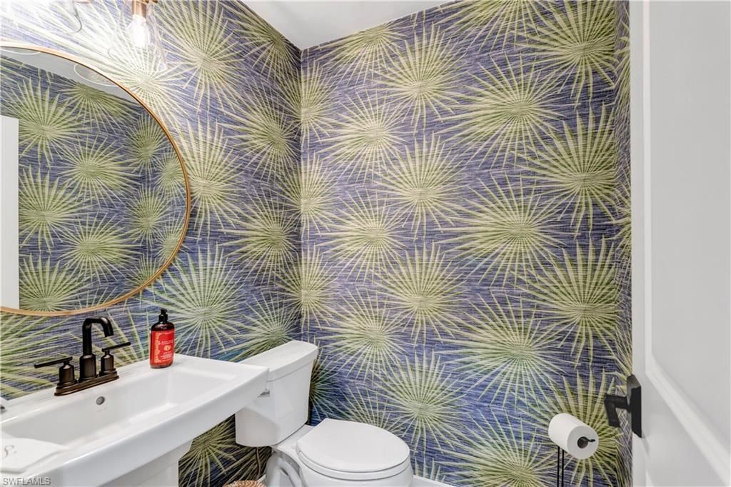 976 N Town And River Dr, Fort Myers, FL 33919 Photo