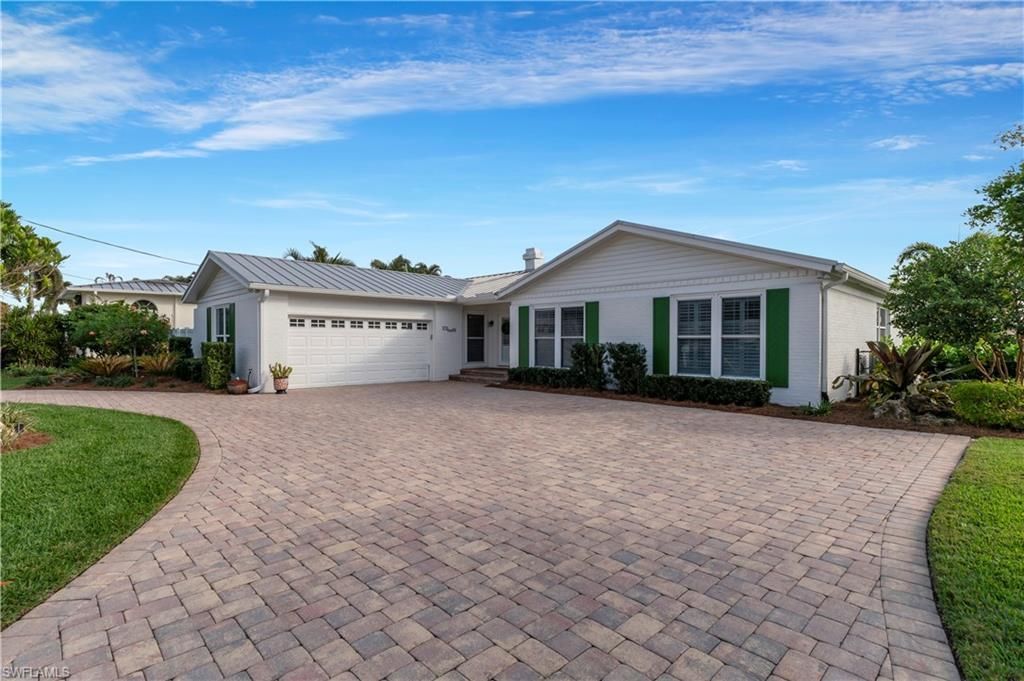 976 N Town And River Dr, Fort Myers, FL 33919 Photo