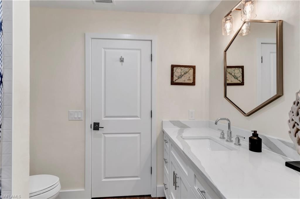 976 N Town And River Dr, Fort Myers, FL 33919 Photo