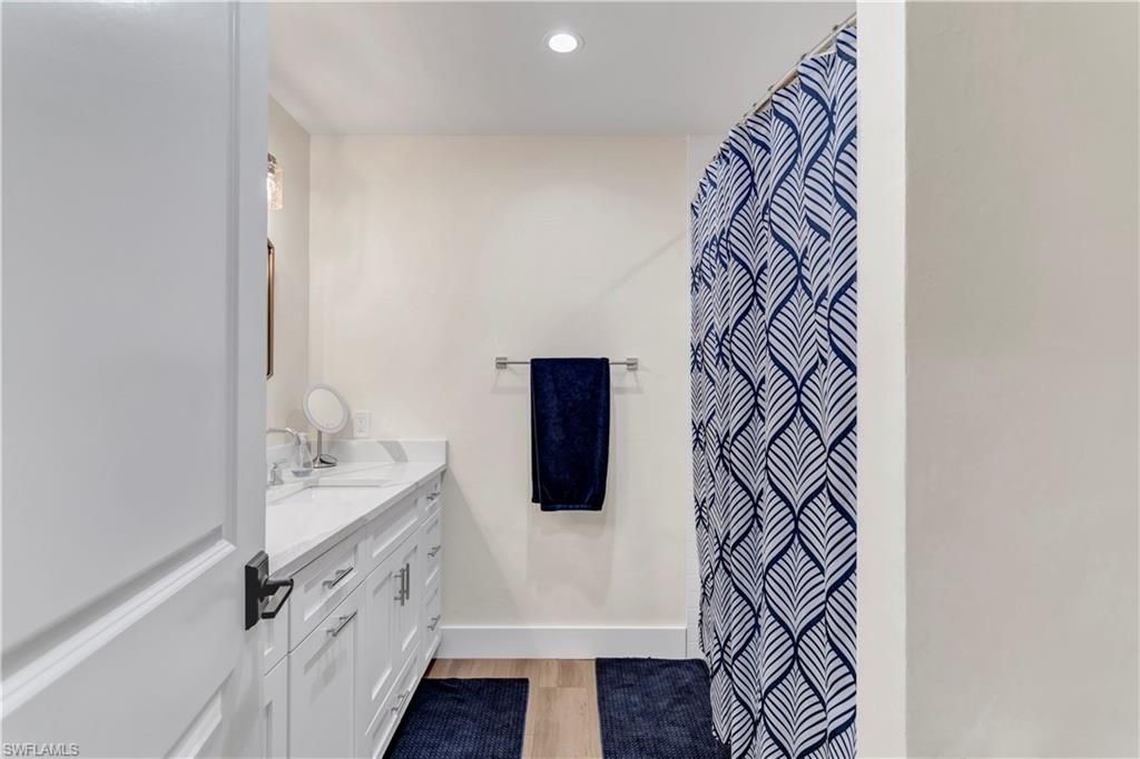 976 N Town And River Dr, Fort Myers, FL 33919 Photo