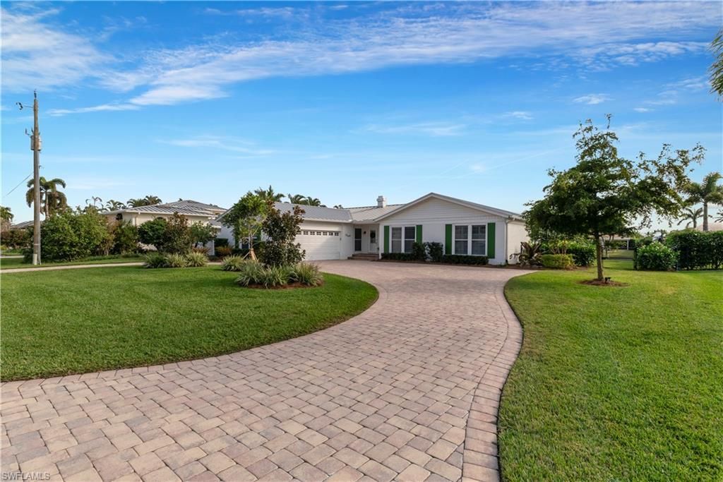 976 N Town And River Dr, Fort Myers, FL 33919 Photo