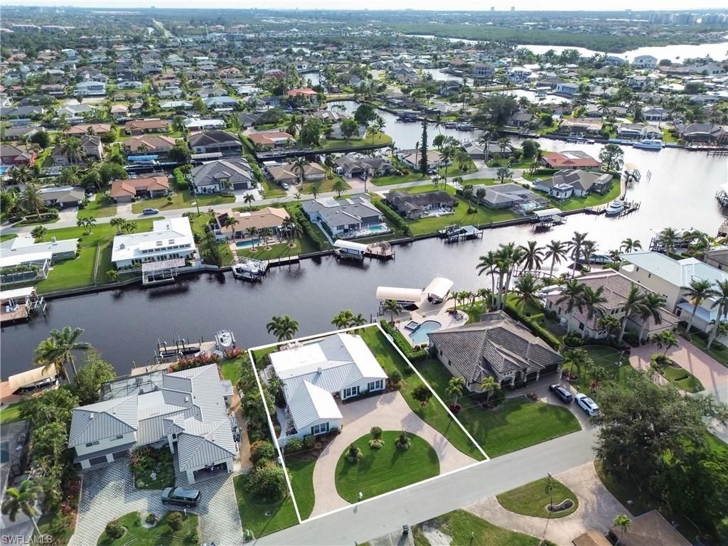 976 N Town And River Dr, Fort Myers, FL 33919 Photo
