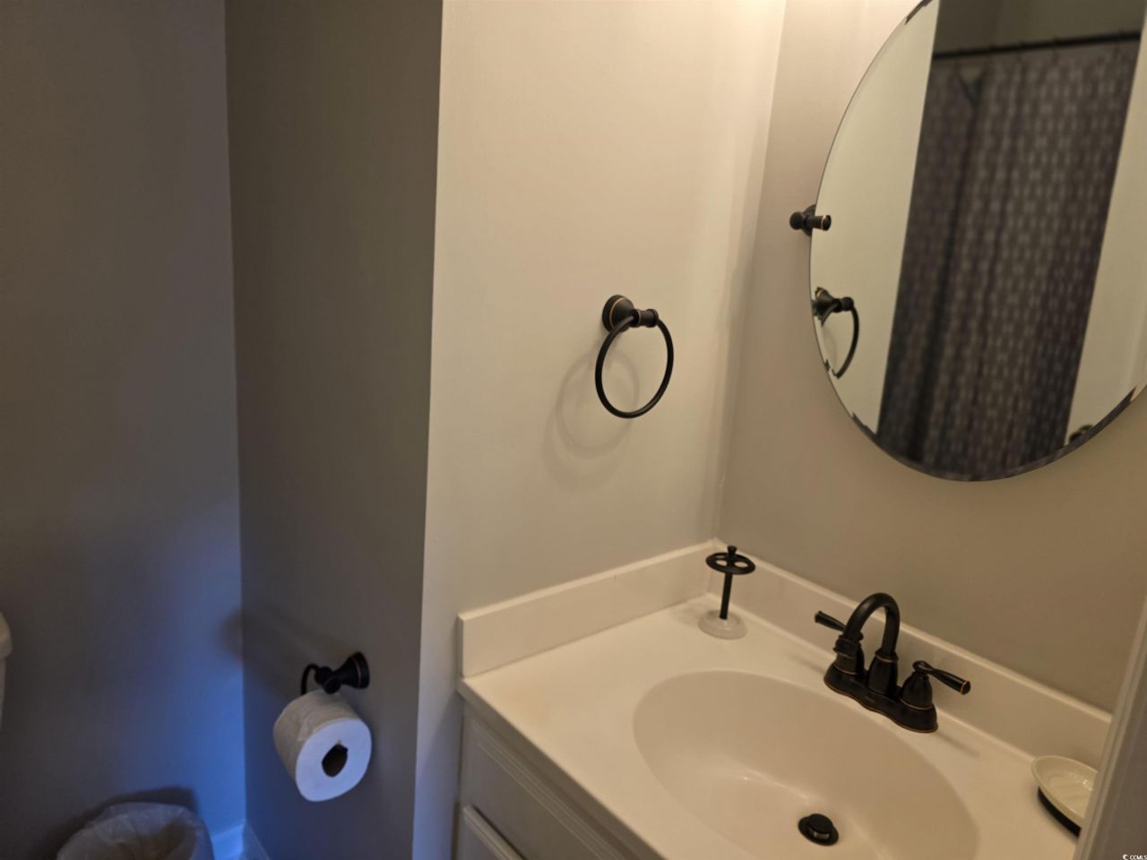 1637 Club Circle River Club Photo 12