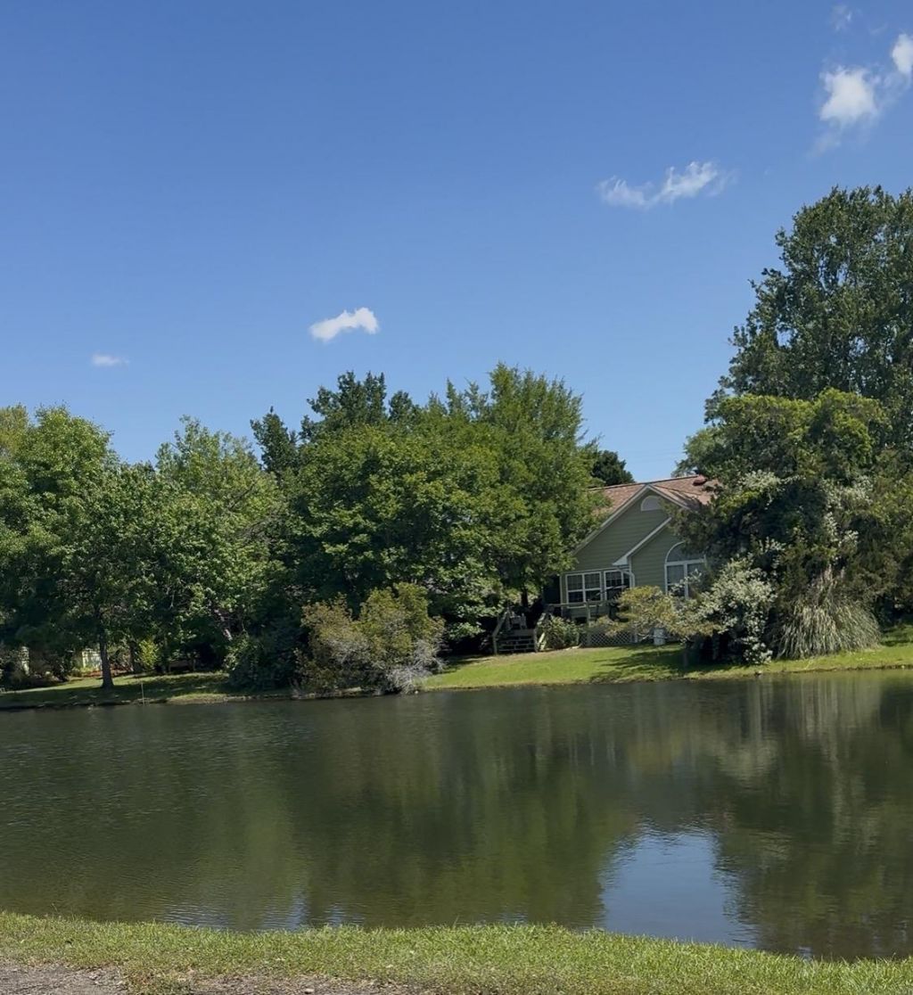 4020 Shorecrest Ct. Photo 6