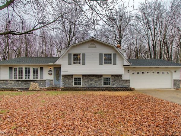 6443 Chase Drive, Mentor, OH 44060