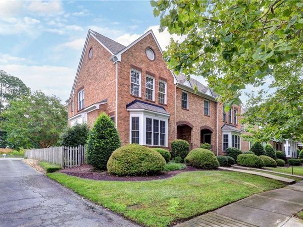 296 Walt Whitman Avenue, Newport News, VA 23606