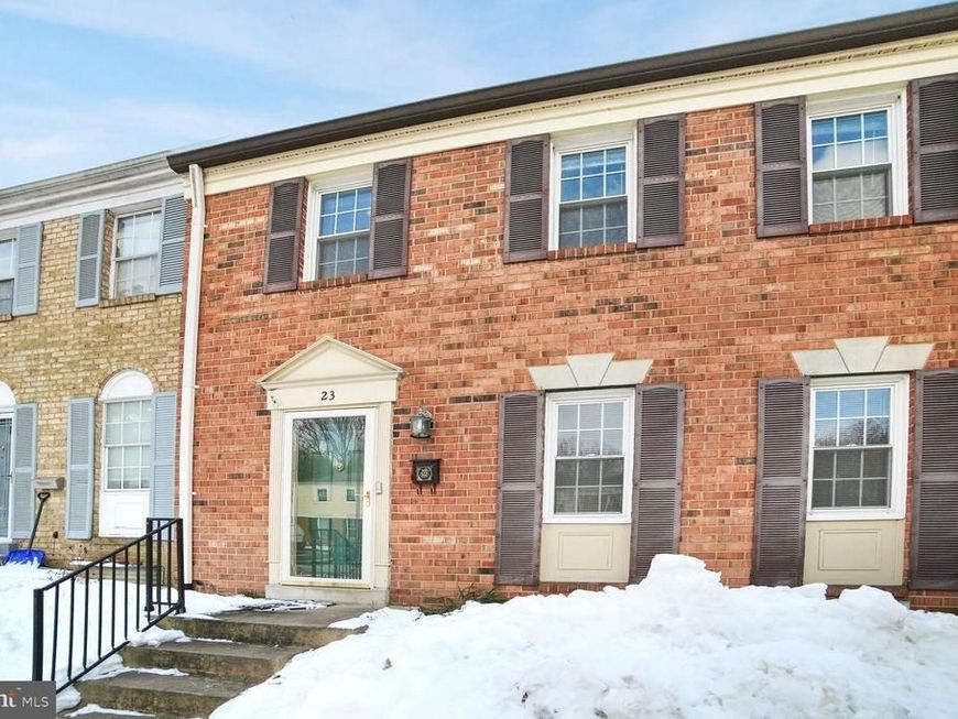 23 Honey Brook Lane, Gaithersburg, MD 20878 Main Photo