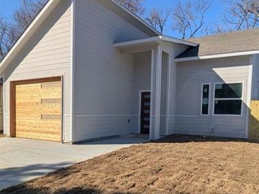 2631 Burger Avenue, Dallas, TX 75215