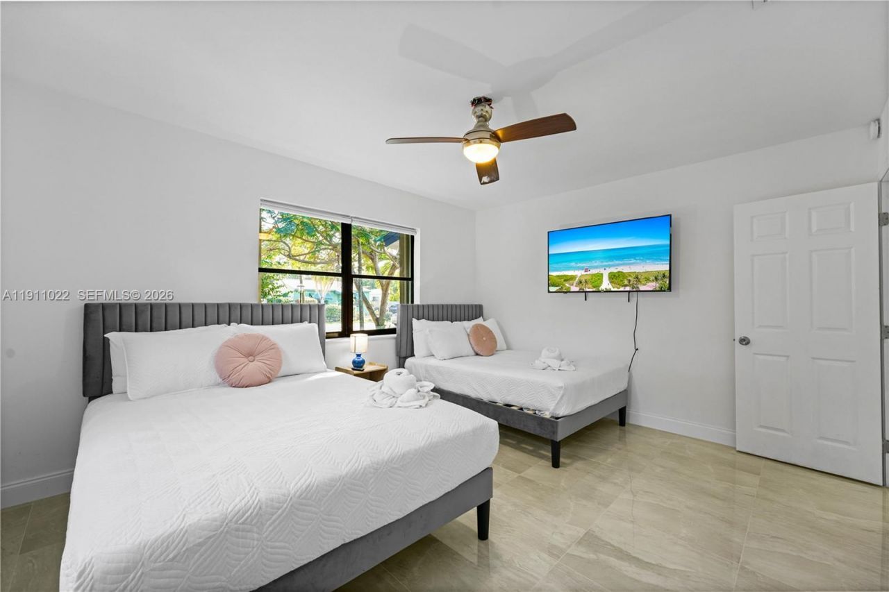 2827 Adams St, Hollywood, FL 33020 Photo