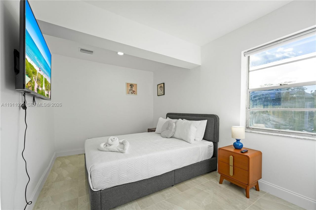 2827 Adams St, Hollywood, FL 33020 Photo