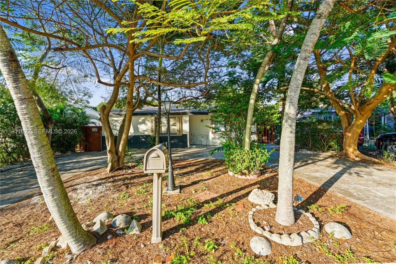 2827 Adams St, Hollywood, FL 33020 Photo