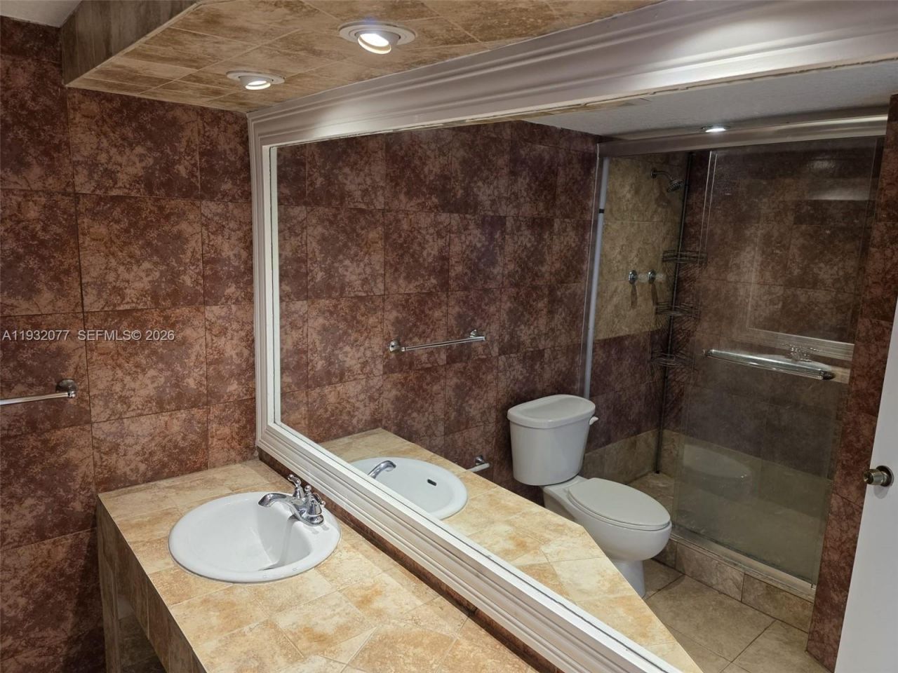 1710 NE 191st St, Unit 209-3, Miami, FL 33179 Photo