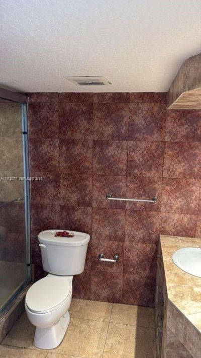 1710 NE 191st St, Unit 209-3, Miami, FL 33179 Photo